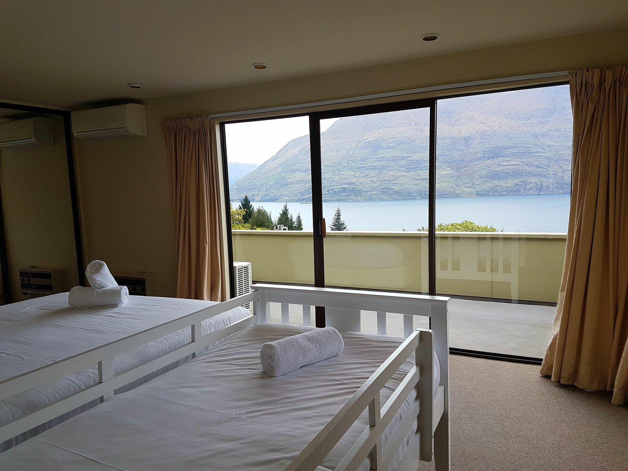 Queenstown Lakeview Holiday Home-5Mins To Town Exteriör bild